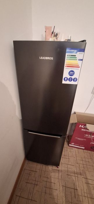 Продам холодильник