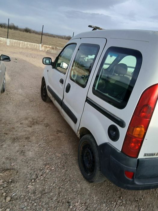 Рено канго 1.5 DCI на части