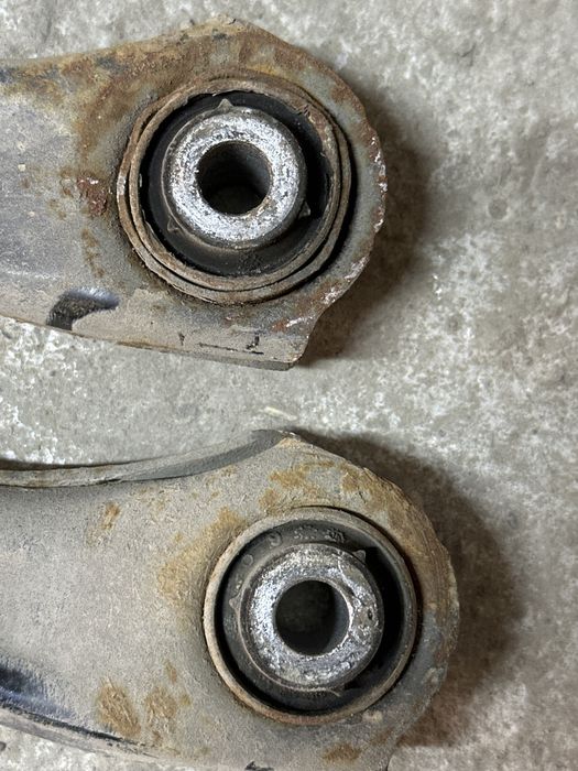 верхний рычаг w124 w210