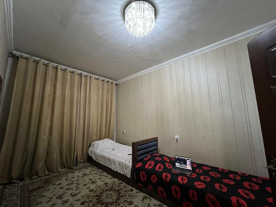 Kvartira qizlar ucun sergeli