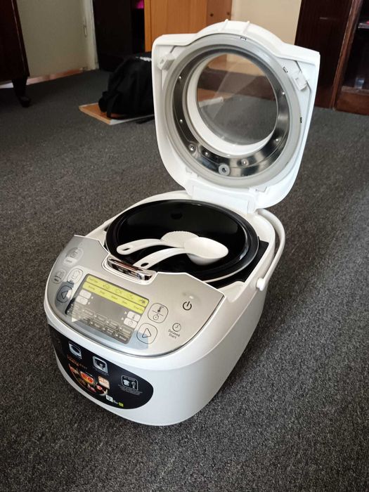 Multicooker TEFAL, 5l, 750W, 45 programe, ca nou