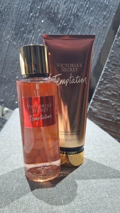 Set Victoria's Secret
nefolosit