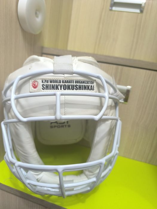 Продам шлем для каратэ или единоборств