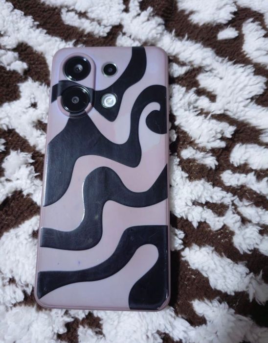 Продаю Redmi note 13