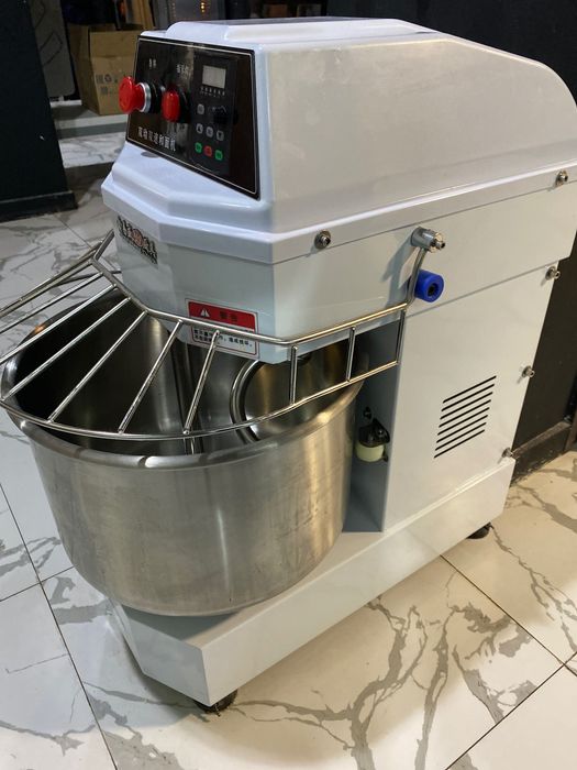 Производственный тестомес