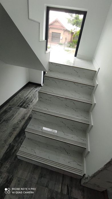 Montaj travertin zugravit