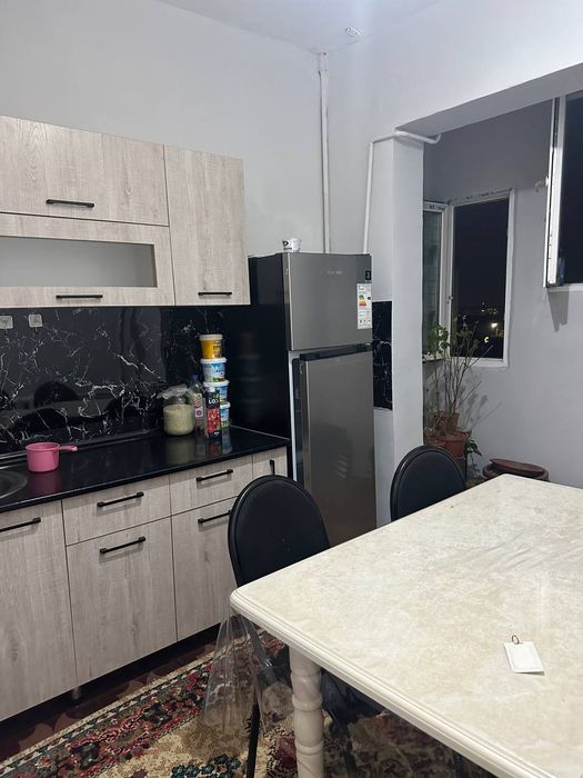 Arenda kvartira. Lesinova 1.Kadishva bozor yonida.