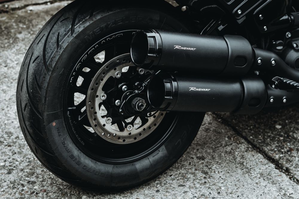 Harley davidson dyna fat bob 2020 fxfbs softail fatbob