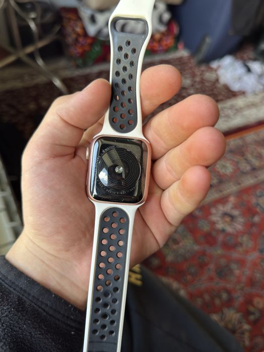 Apple watch se2 44 mm
