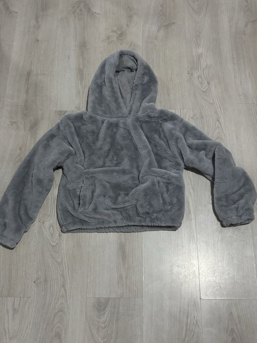 Hanorac pufos cu gluga