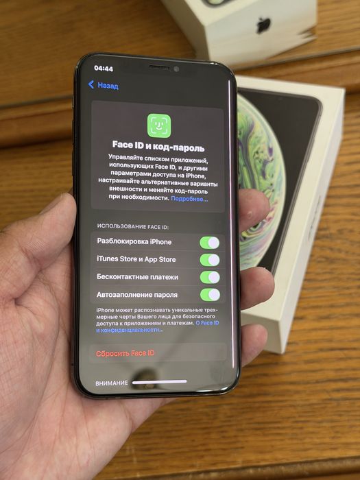 iPhone Xs 64Gb