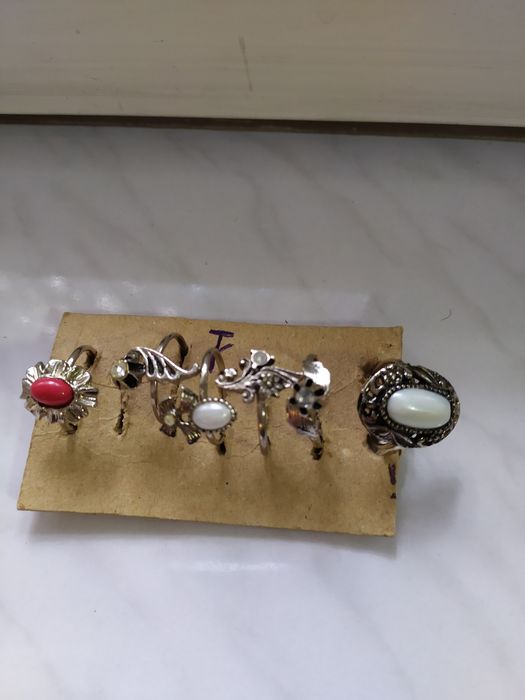 Продаю бижутерию