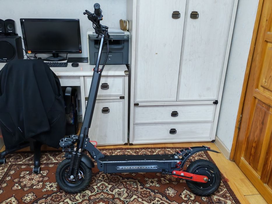 Продам мощный электросамокат WOUODA M4 Pro (аналог Kugoo M4 Pro).