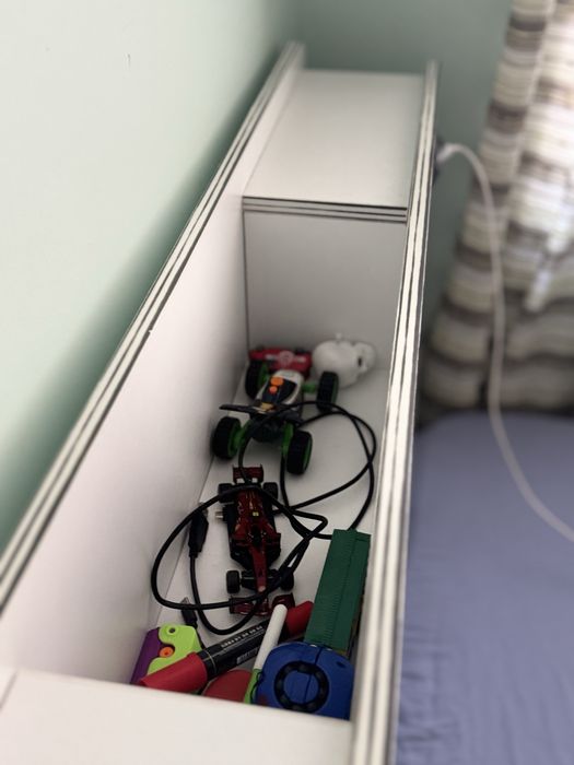 Легло тийн серия на Cilek