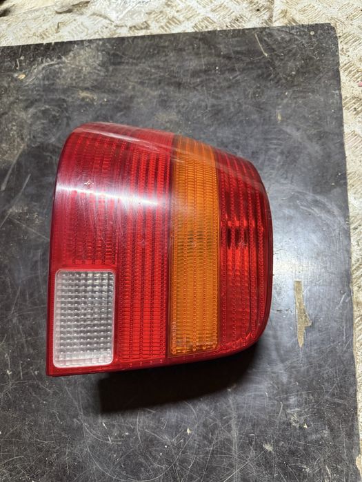 Левый фонарь хэтчбек Valeo на VW Golf 4