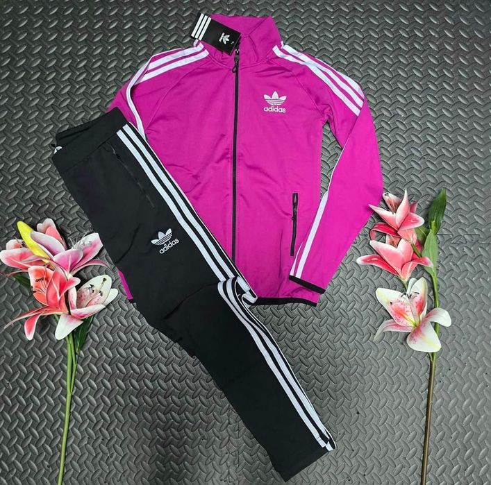 Екипи Asidas различни