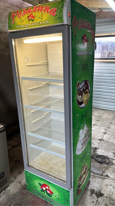 Продам витрины холодильники