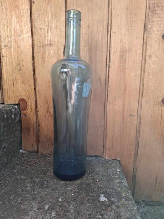 Стъклени еднолитрови бутилки