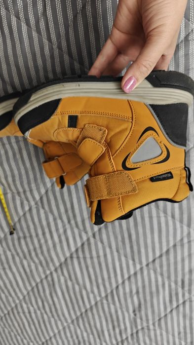 Продам сапоги зимние на мальчикаOldos