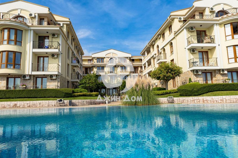 Продава се Тристаен апартамент в Свети Влас - 101 кв.м за 909 €/кв.м - Снимка #8