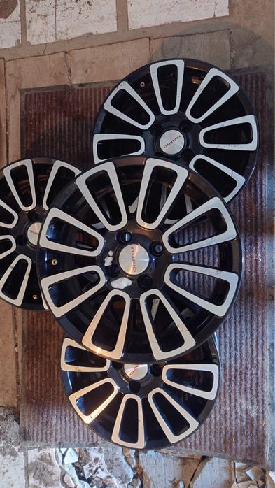 Продам диски на 15