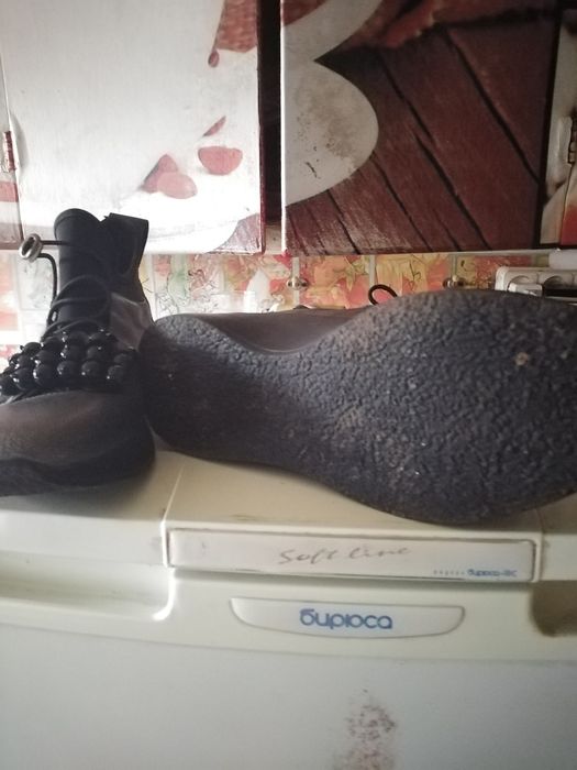 Продам женскую обувь