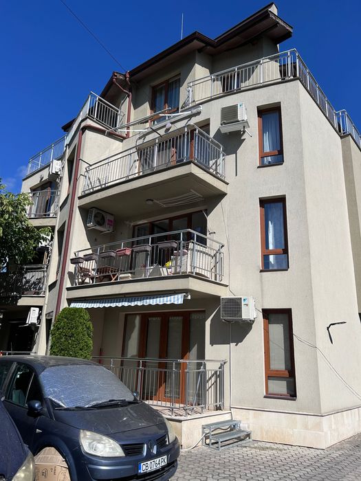 Апартамент за продажба