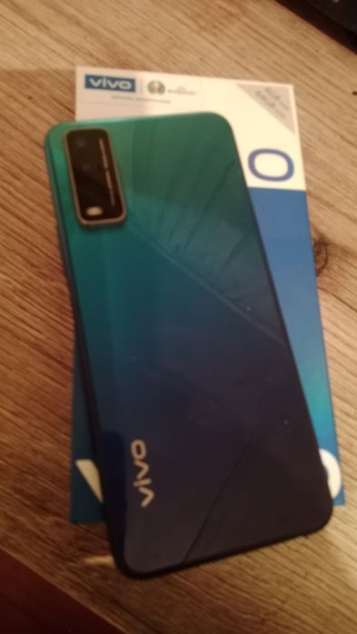 Телефон VIVO v2027