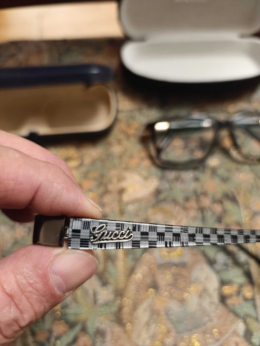 Продам 2 пары мужских. оптических очков,Италия ,недорого