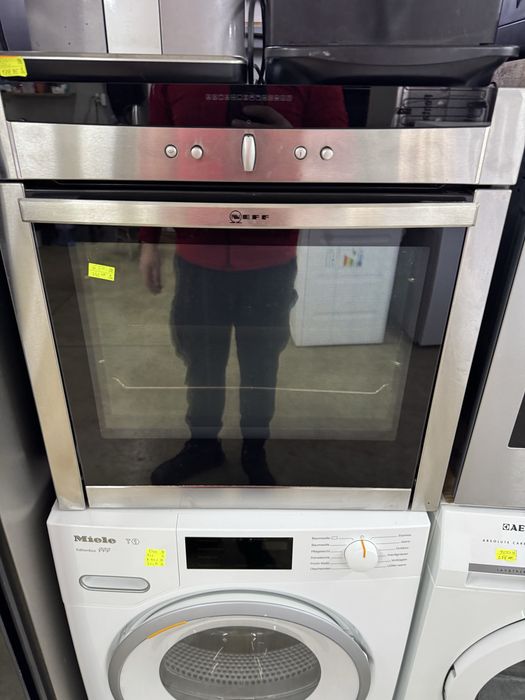 Фурна Neff с прибираща се врата перфектна Germany Гаранция