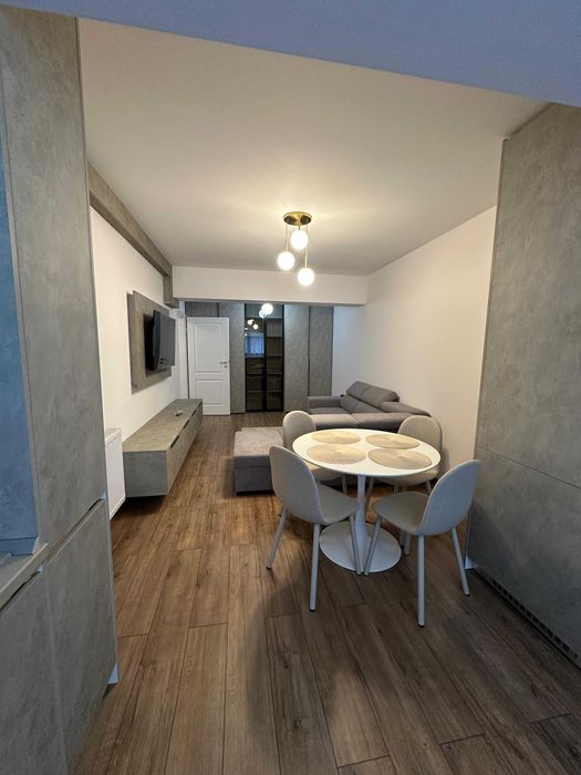 Apartament 2 camere de inchiriat tip Studio Aparatorii Patriei + loc parcare