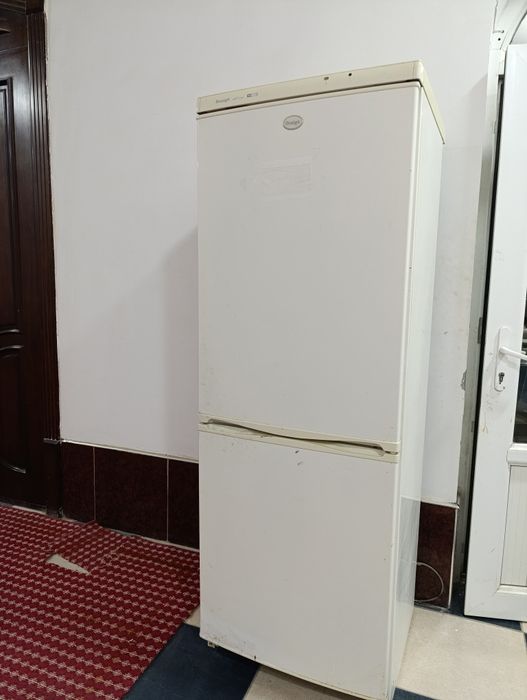 Холодильник двухкамерный