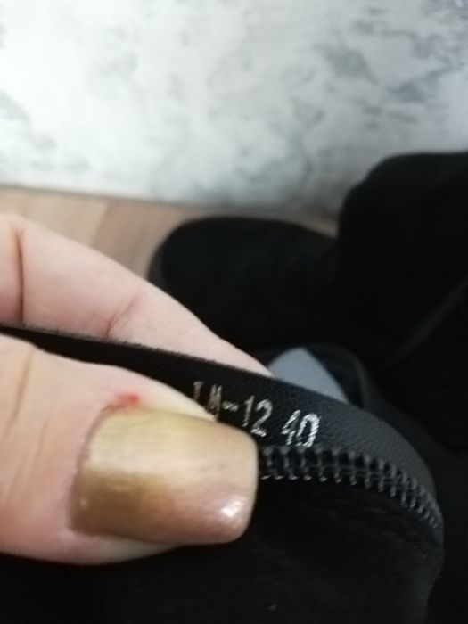 Продам зимние сапоги