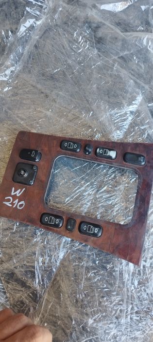 Конзола за ел стъкла мерцедес очиларка е класа w210