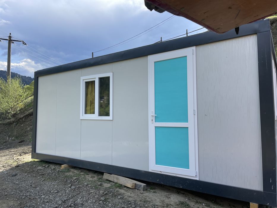 Container nou.
