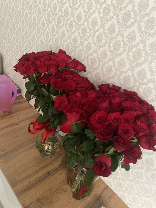 Красная роза продается