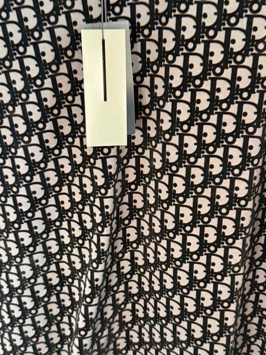 Tricou Dior gri marimea 3XL