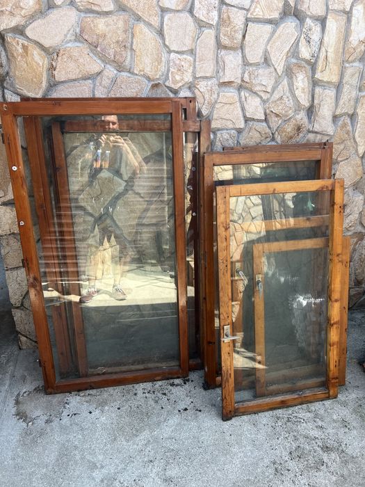 Дървена дограма, дървени врати и прозорци