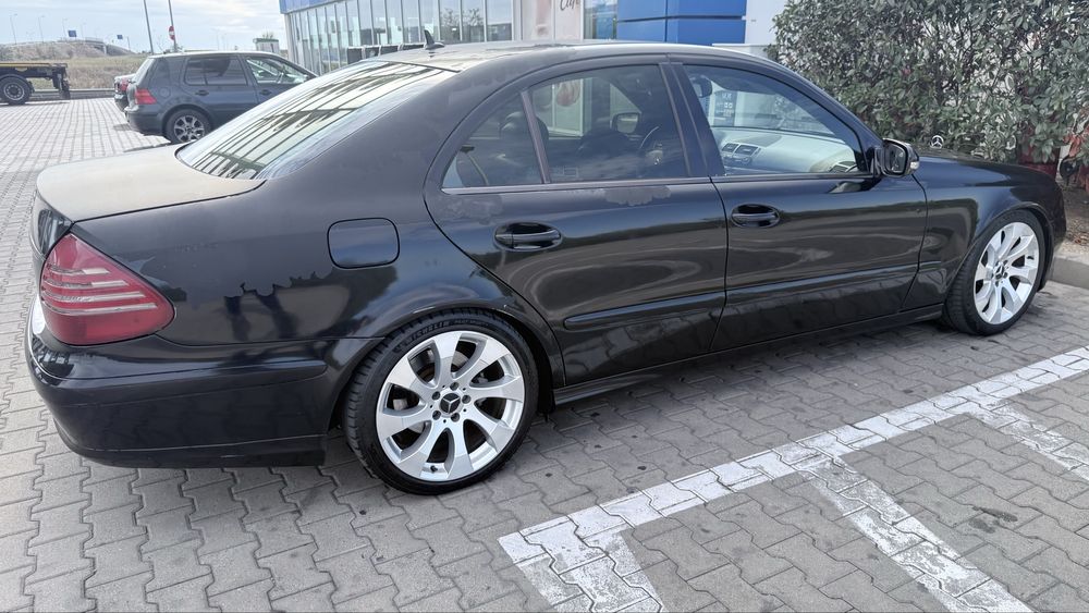 Mercedes E- class