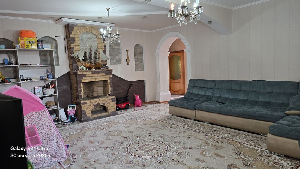 Продам коттедж 700 кв м