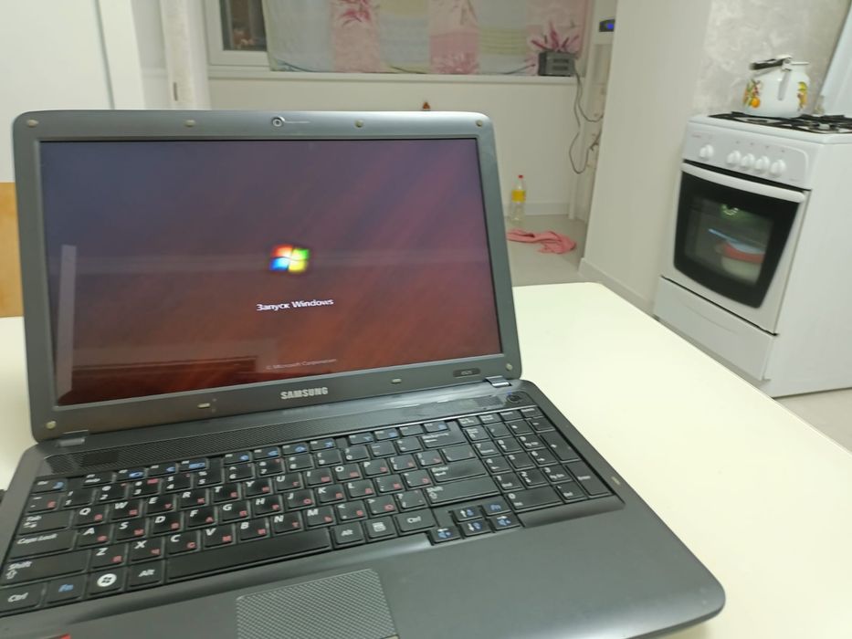 Продам ноутбук марки Самсунг