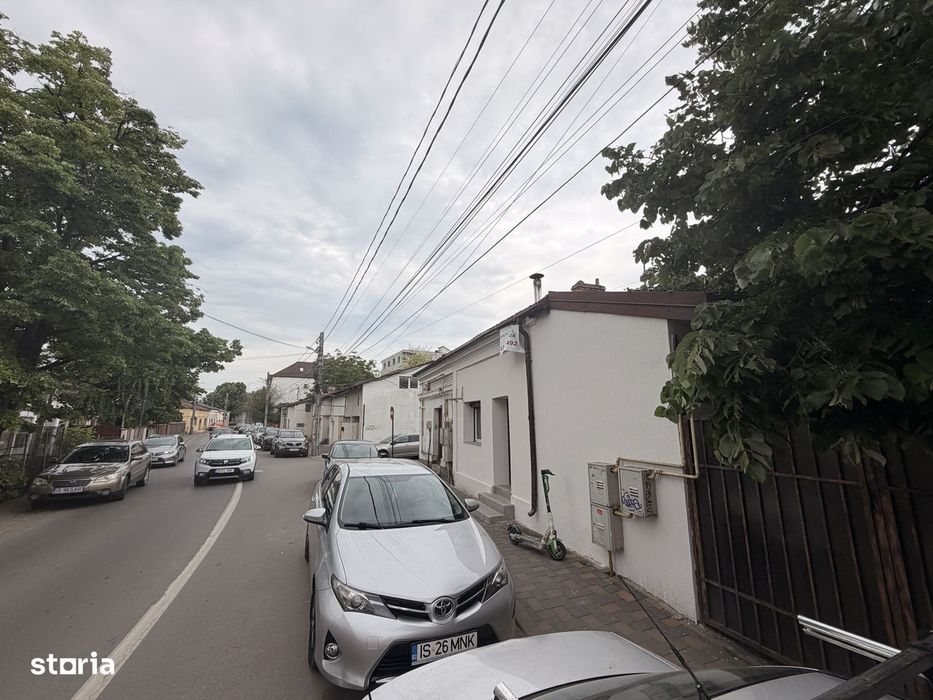 Teren 102 mp cu construcție destinație comercială centru Palas Campus