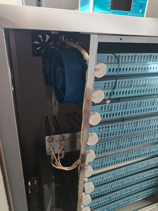 Incubator de 1000 de  ouă găină, prepeliță, gâscă, rață, păuni,