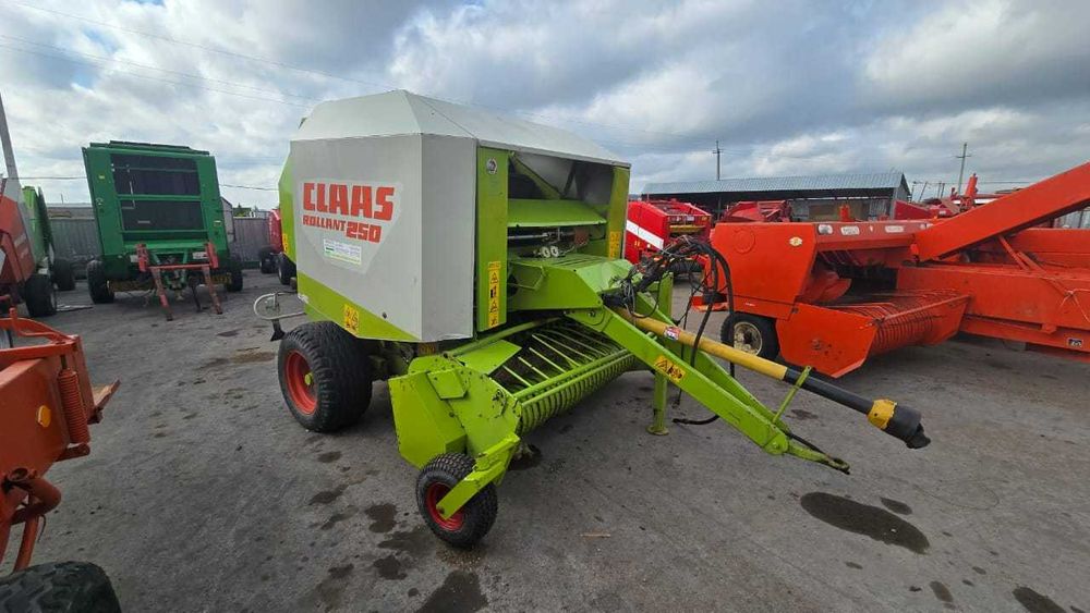 Claas Rollant 46 • Проверка в поле