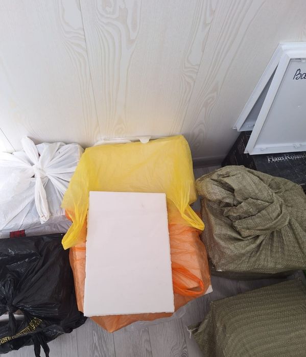 Продам кафельные плиты б/У