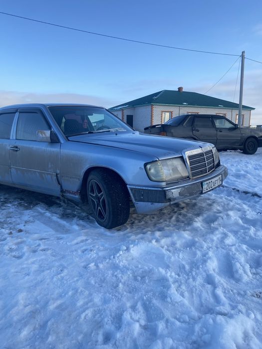 Продам мерс 124 2.8