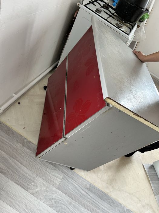 Отдам бесплатно кухонный гарнитур