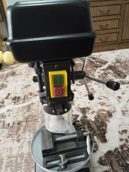 Станок сверлильный