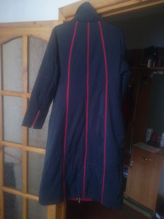 Плащ, тренч, пальто.