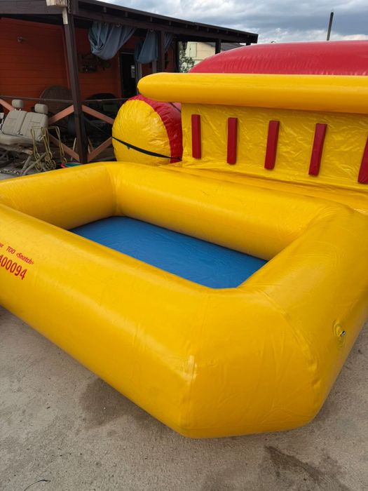 Надувная горка пляжная